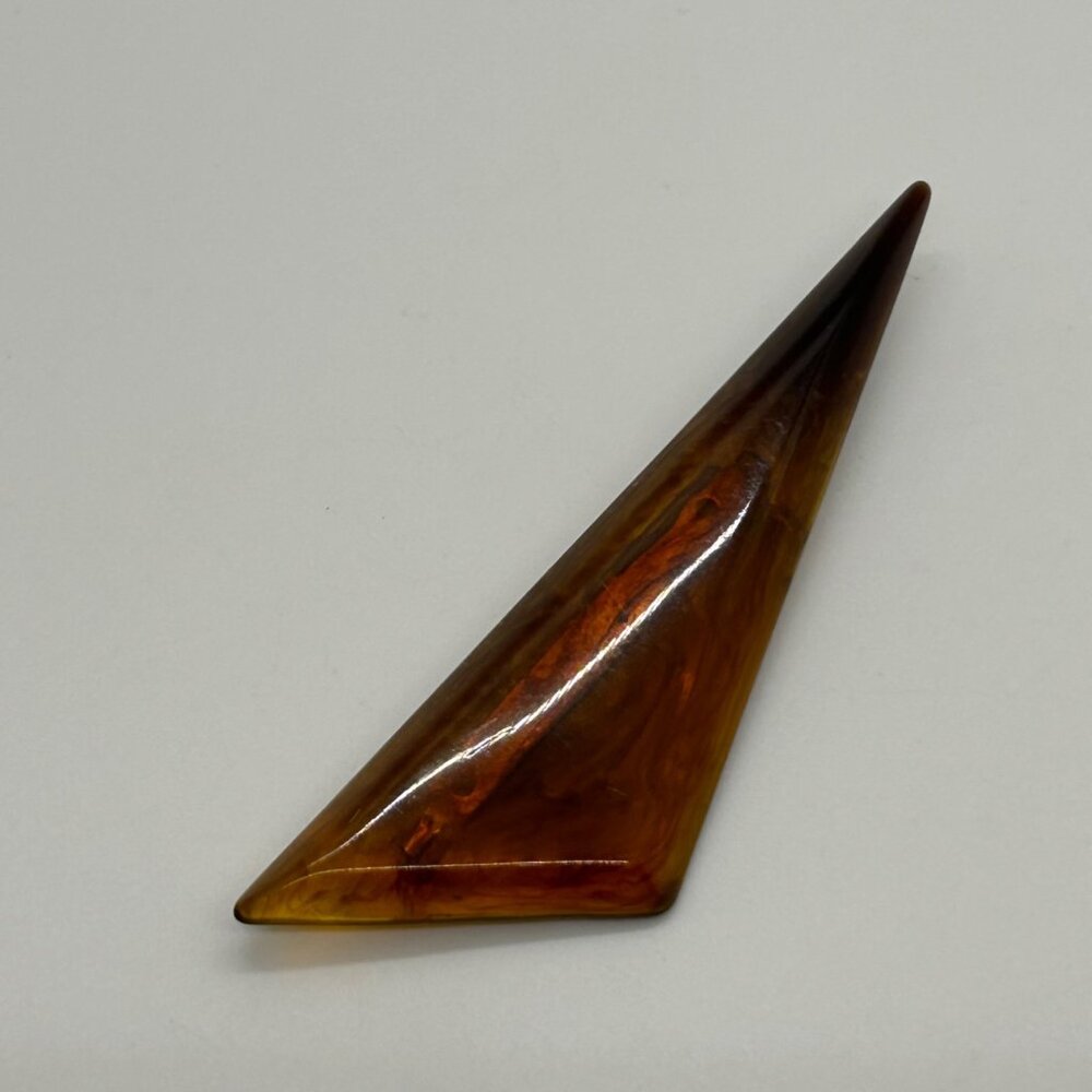 Vintage Lucite Brooch UV Reactive Amber Marbled Triangular Mid Century Modern - Picture 4 of 13